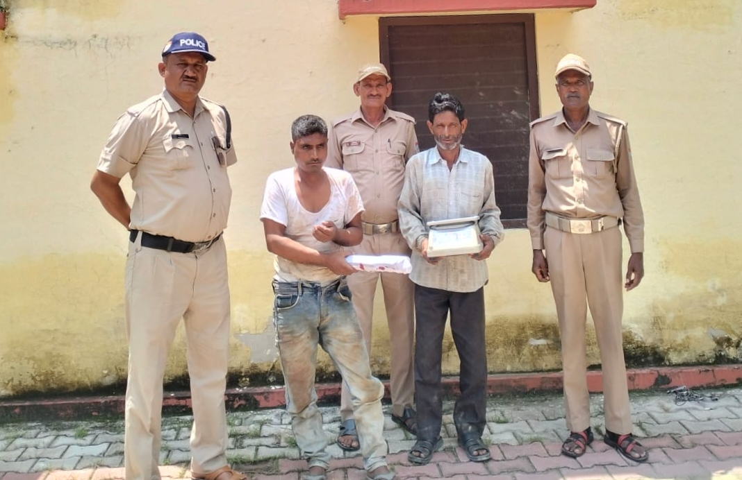 haridwar news पथरी थाना पुलिस 100 किलोग्राम गौमांस व गौकशी उपकरण के साथ 02 दबोचे